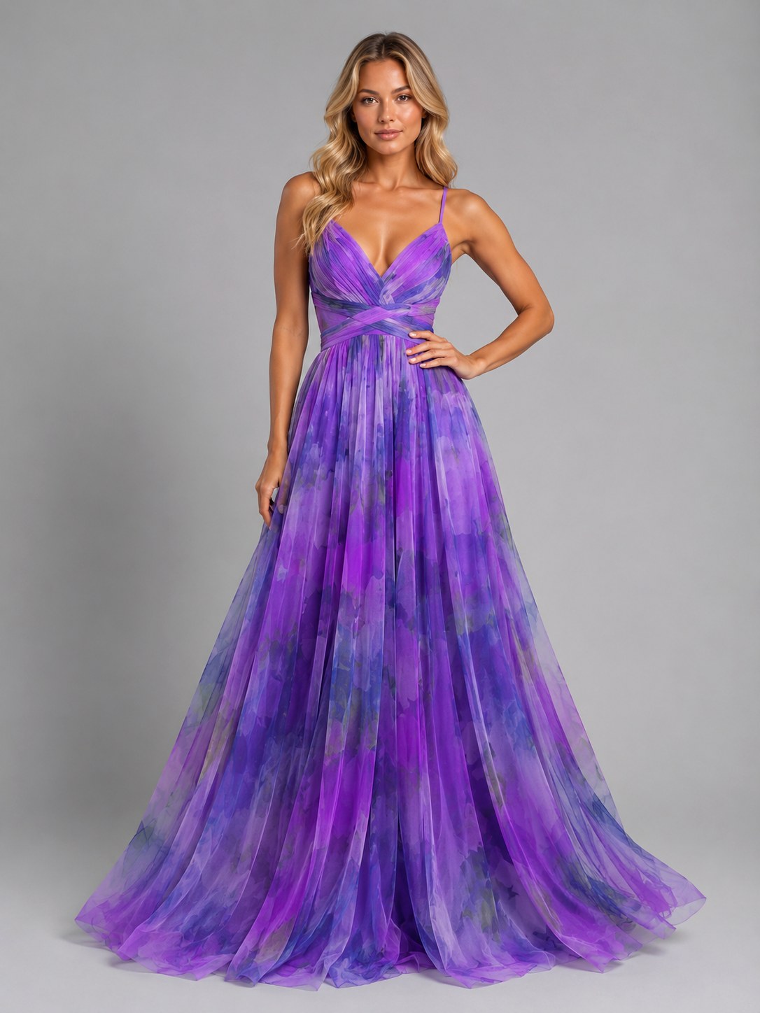 Ada | Damen Blumen-Maxikleid mit V-Ausschnitt, fließende Silhouette Abendkleid | Nomadnts | Nomadnts
