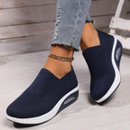 Amelie | Damen-Slip-On-Schuhe mit Dämpfung, Orthopädische Komfortschuhe | Nomad NTS | Dunkelblau