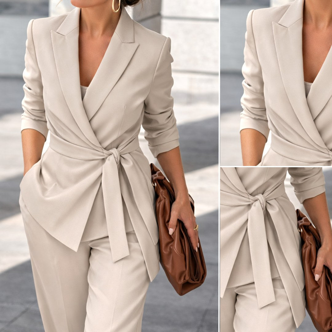 Amelie | Damen tailliert geschnittener Blazer-Anzug mit Bindegürtel, strukturierter Zweiteiler | Nomadnts | Nomadnts