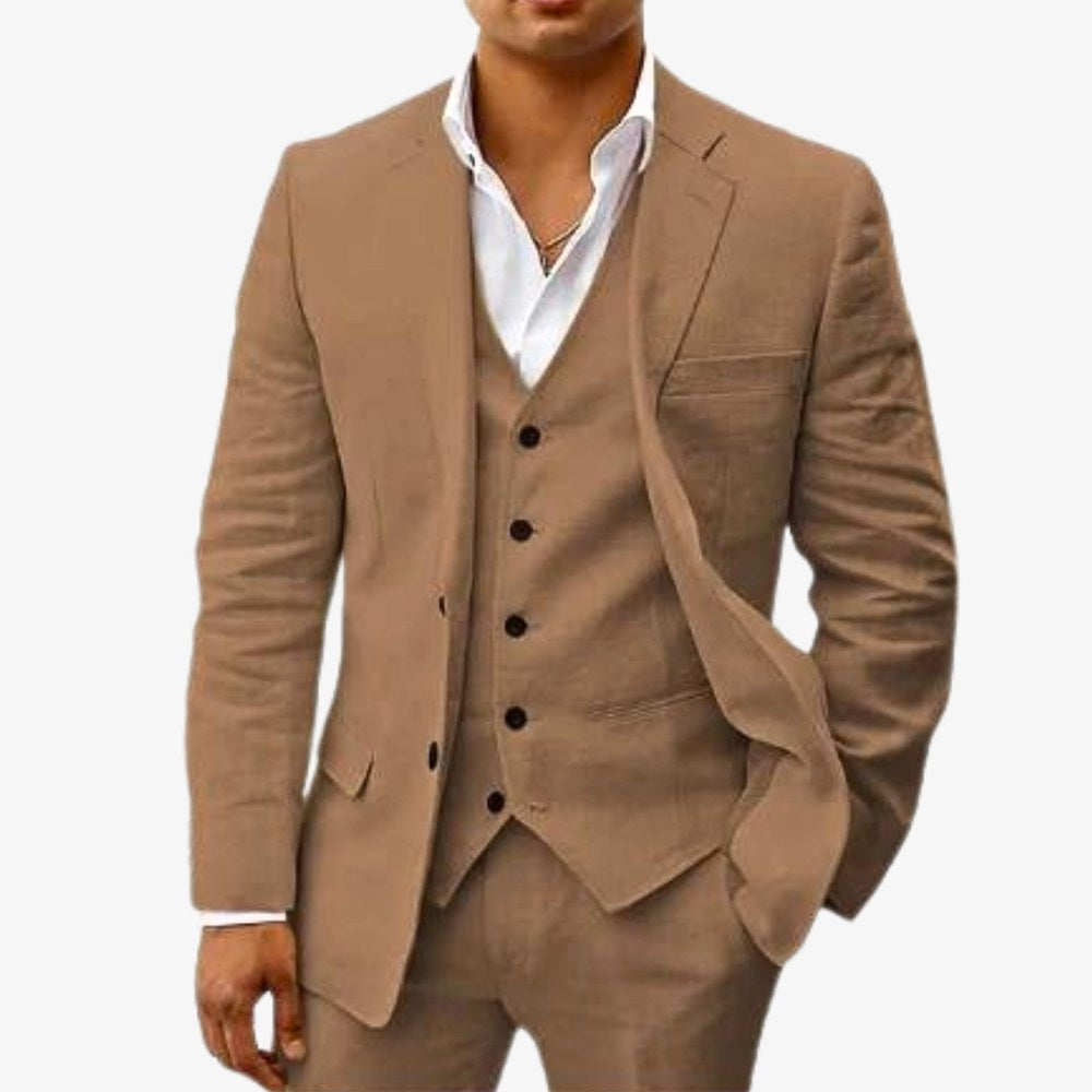 Andreas | Herren Dreiteiler Anzug mit klassischem Sakko, Weste und Hose, Eleganter Anzug | Nomad NTS | Braun
