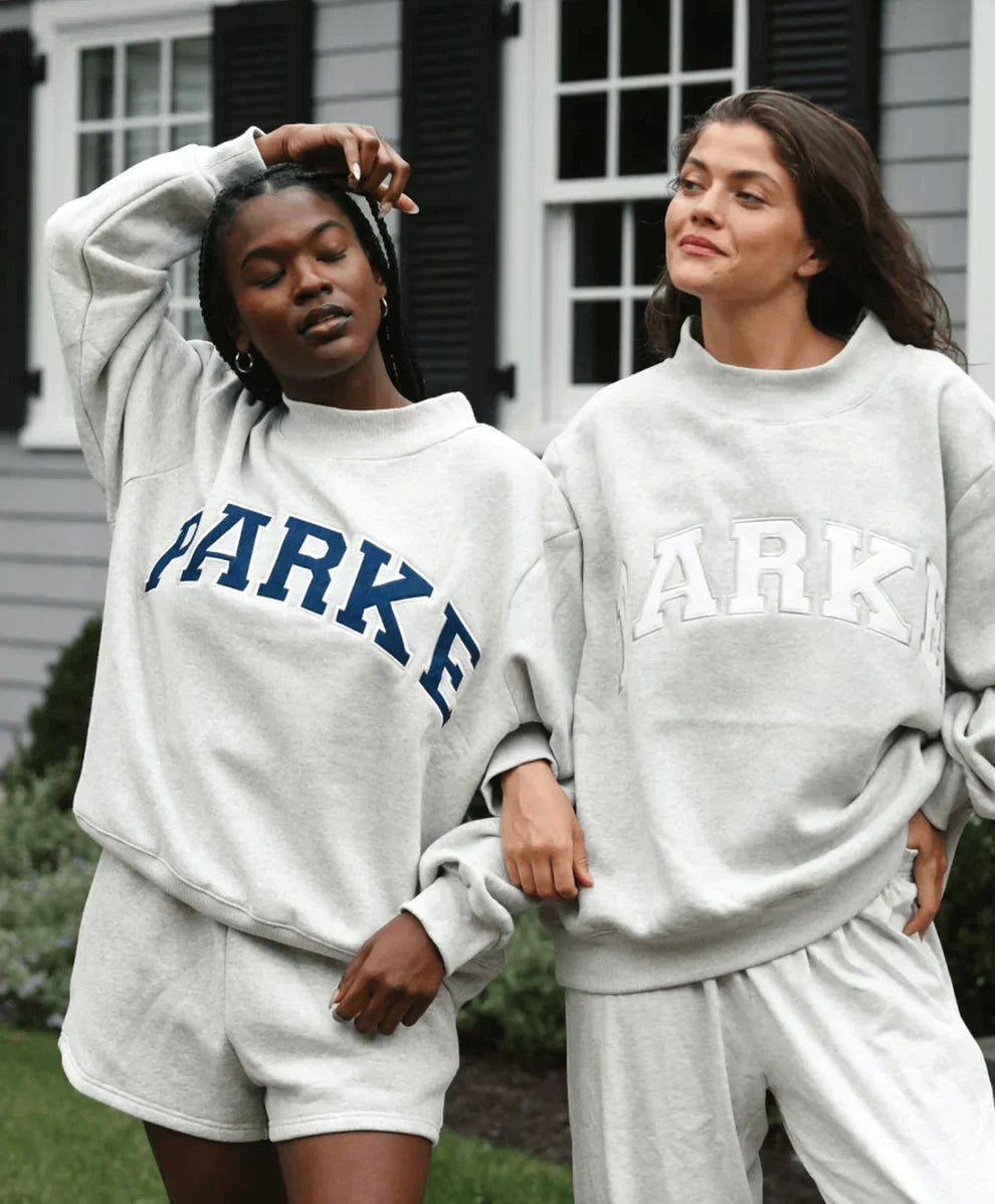 Annabelle | Damen Oversized Varsity-Sweatshirt, Chenille-Schriftzug Rundhalspullover | Nomadnts | Nomadnts
