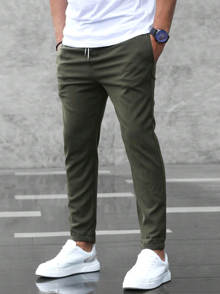 Arthur | Herren Stretch-Komforthose, moderne Alltagshose | Nomadnts | Army Green