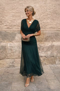 Aurelie | Damen Chiffon-Maxikleid mit V-Ausschnitt, fließendes knöchellanges Kleid | Nomadnts | Dark Green