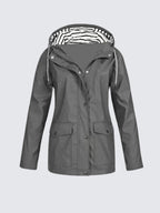 Christine | Damen wasserdichte leichte Windjacke, wasserabweisende Outdoor-Jacke | Nomadnts | White