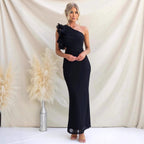 Claudine | Damen One-Shoulder-Maxikleid mit Rüschendetail, eng anliegendes Abendkleid | Nomadnts | Pink