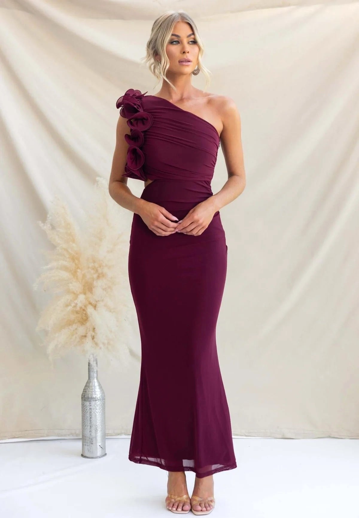 Claudine | Damen One-Shoulder-Maxikleid mit Rüschendetail, eng anliegendes Abendkleid | Nomadnts | Light Yellow