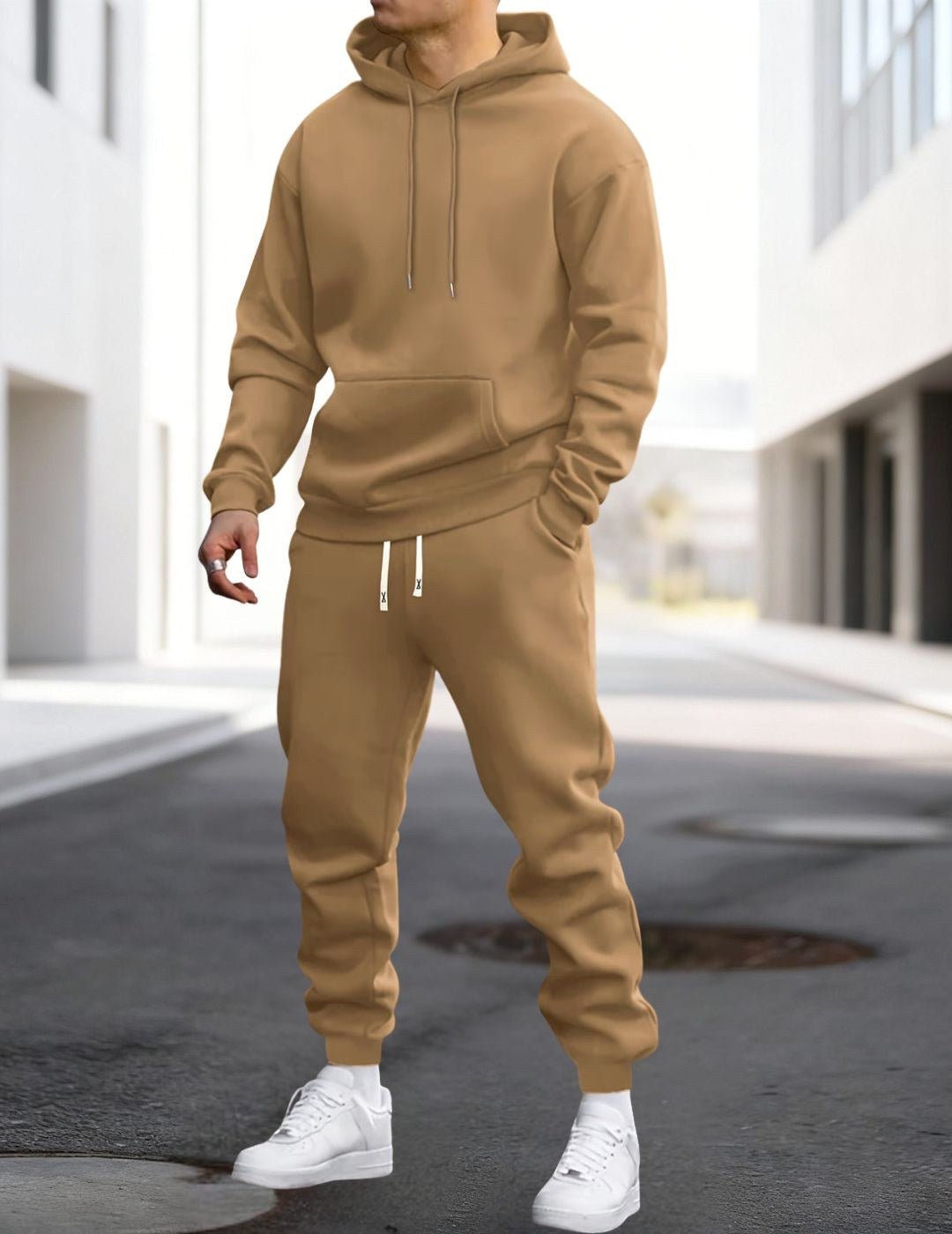 Clive | Herren Kapuzen-Loungewear-Set mit Jogginghose, bequemer Zweiteiler | Nomadnts | Khaki