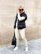 Colette | Damen ärmellose gesteppte Steppweste, Gilet mit Stehkragen | Nomadnts | Beige