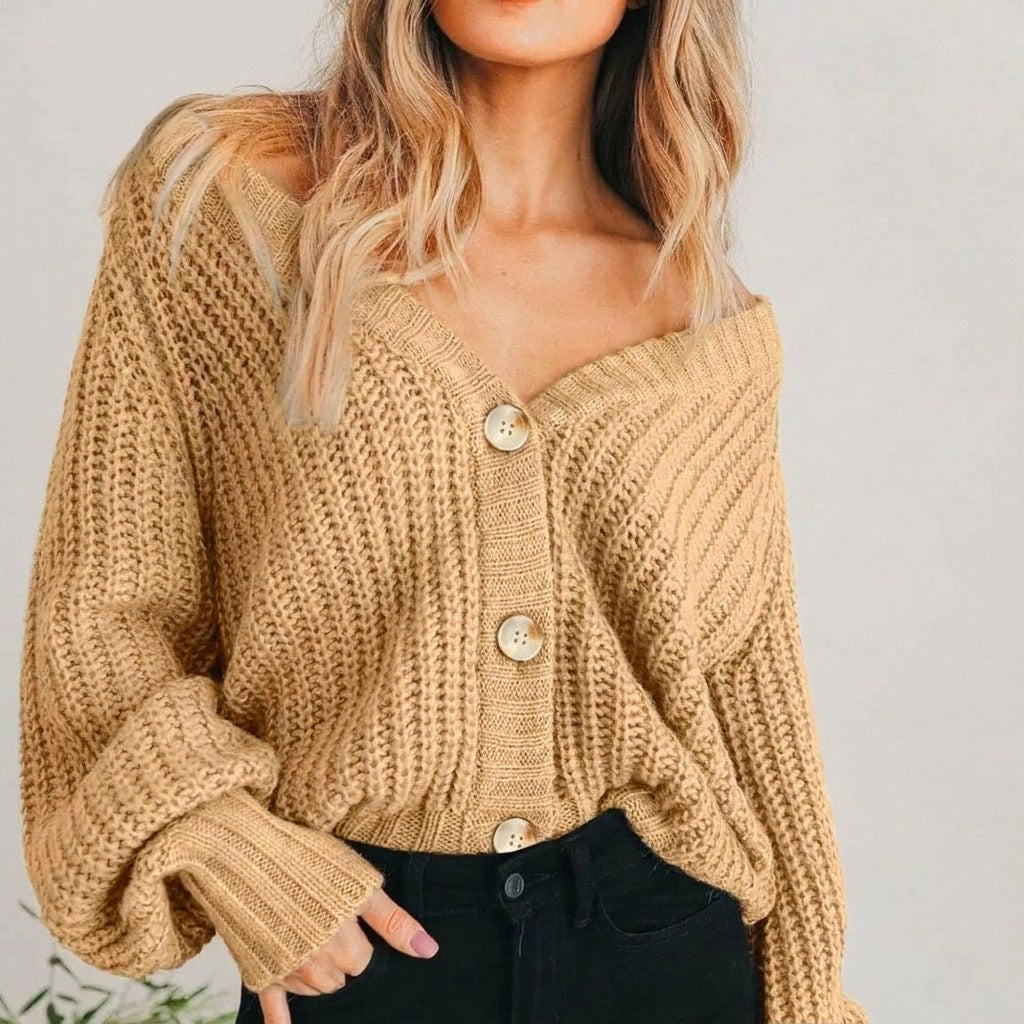 Coralie | Damen Oversized Grobstrick-Cardigan, V-Ausschnitt mit Ballonärmeln | Nomadnts | Beige