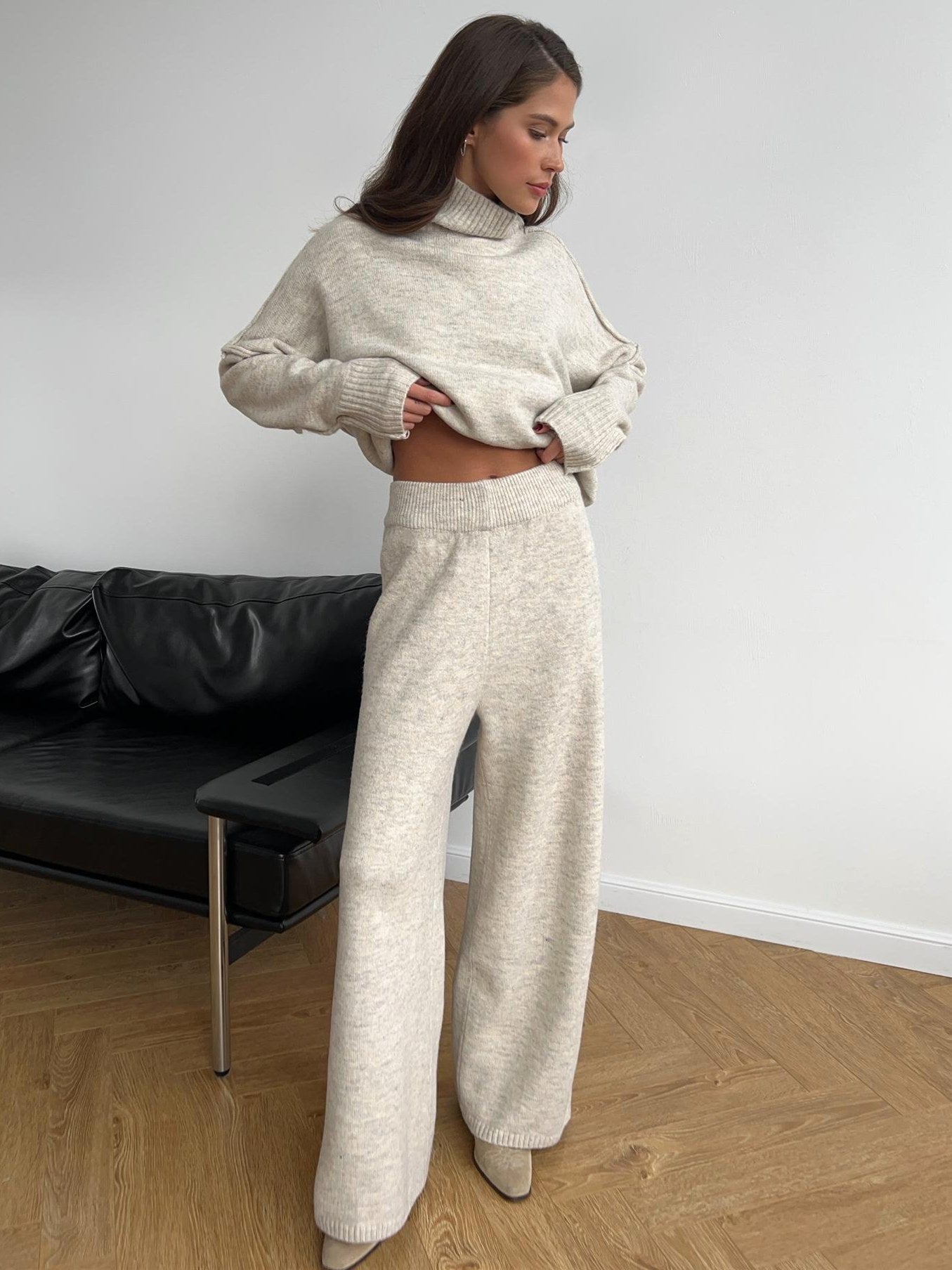 Corinne | Damen Oversized Zweiteiler-Set, weit geschnittenes Loungeset mit Rollkragen | Nomadnts | Nomadnts