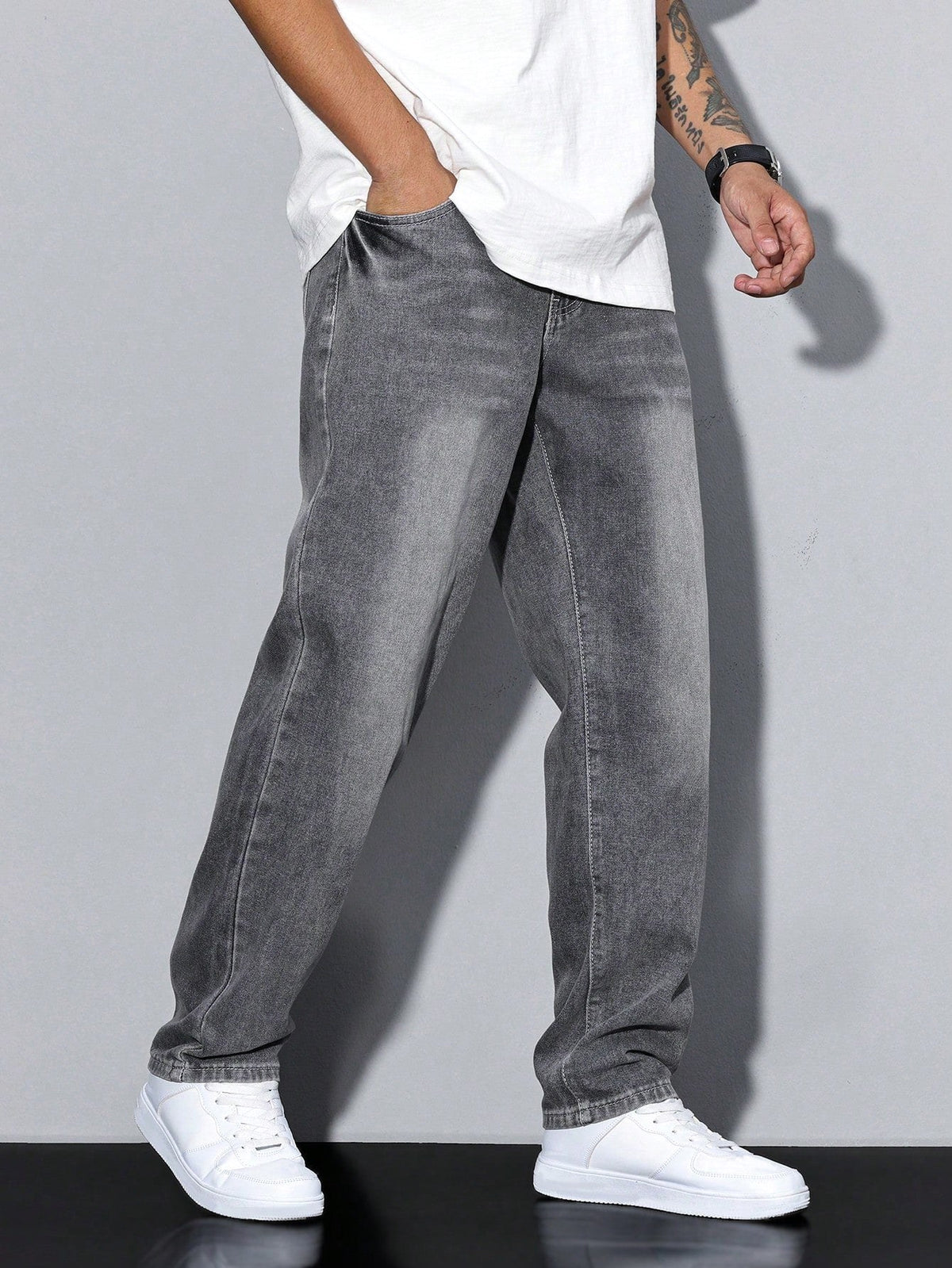 Grzegorz | Herrenhose aus Baumwollmischung in Unifarbe, Lockerer Schnitt Jeans | Nomad NTS