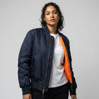 Isla | Damen Utility-Bomberjacke mit Satin-Finish, Herbstjacke | Nomadnts | Nomadnts
