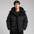 Jared | Herren-Pufferjacke im Oversize-Schnitt, wattierter Wintermantel mit Kapuze | Nomadnts | Schwarz