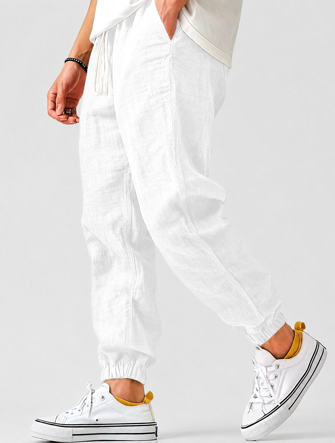 Jonas | Herren Jogger-Hose mit Tunnelzug, Tapered-Fit Sommerhose | Nomad NTS | Weiß