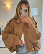 Josette | Damen Kunstwildleder-Bomberjacke mit Kragen, strukturierte Jacke mit Kragen | Nomadnts | Nomadnts