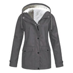 Judith | Damen winddichte Regenjacke mit Kapuze, leichter Herbstmantel | Nomadnts | Nomadnts