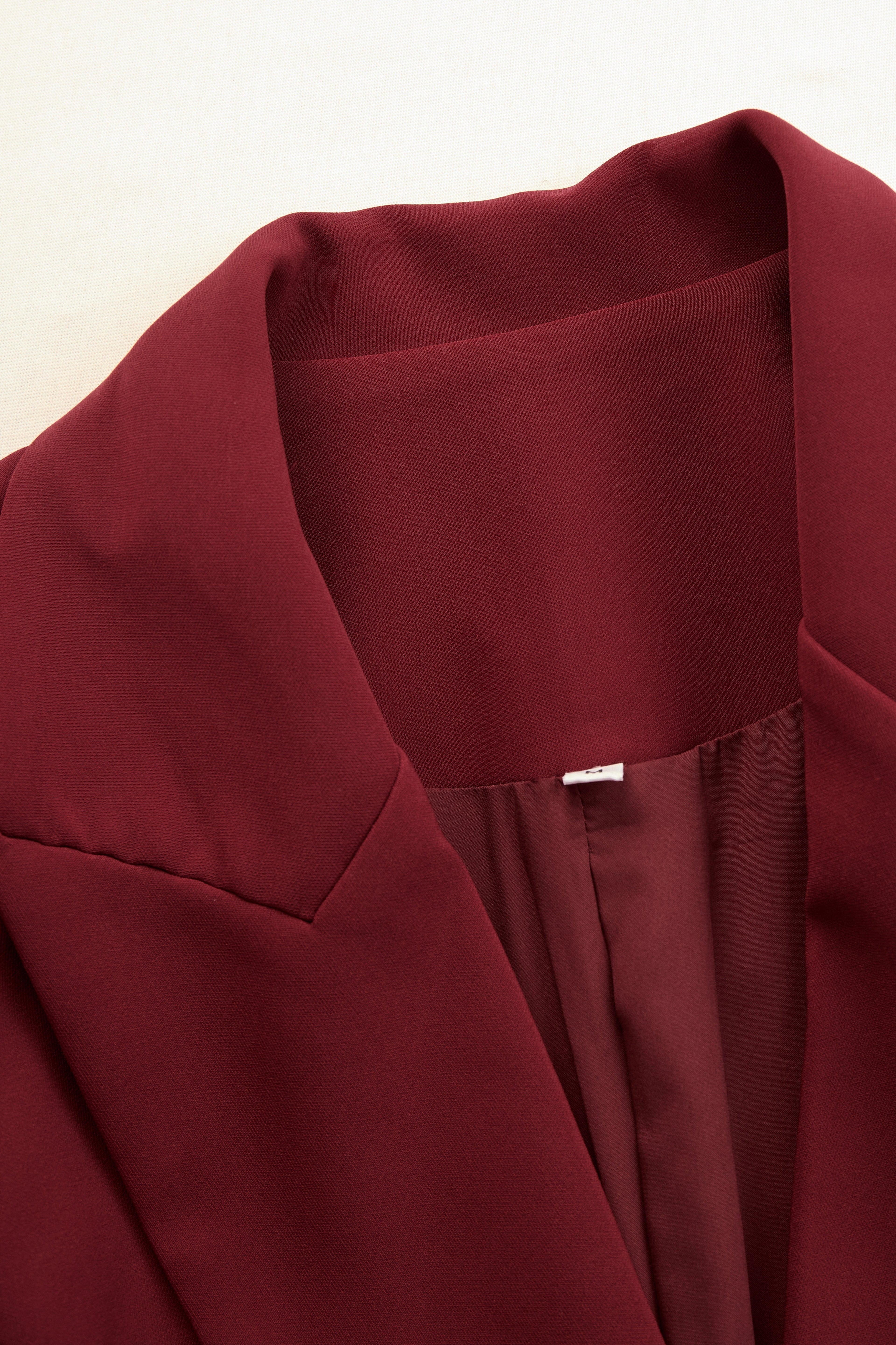 Laurine | Damen tailliert geschnittenes Blazer-Midikleid, strukturiertes Midikleid | Nomadnts | Nomadnts
