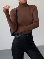 Madeleine | Damen gerippter Rollkragenpullover, strukturierter Strickpullover | Nomadnts | Nomadnts