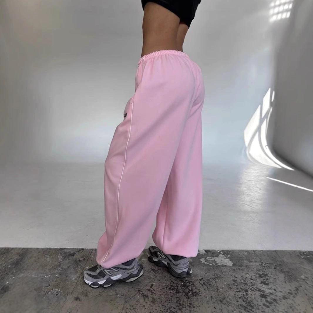 Maelle | Damen Baggy-Fit Jogginghose mit Seitenstreifen, weit geschnittene Lounge-Hose | Nomadnts | Black
