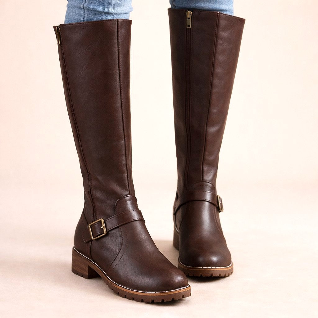 Maisie | Damen kniehohe Lederstiefel, Reitstiefel mit seitlichem Reißverschluss und Blockabsatz | Nomadnts | Nomadnts