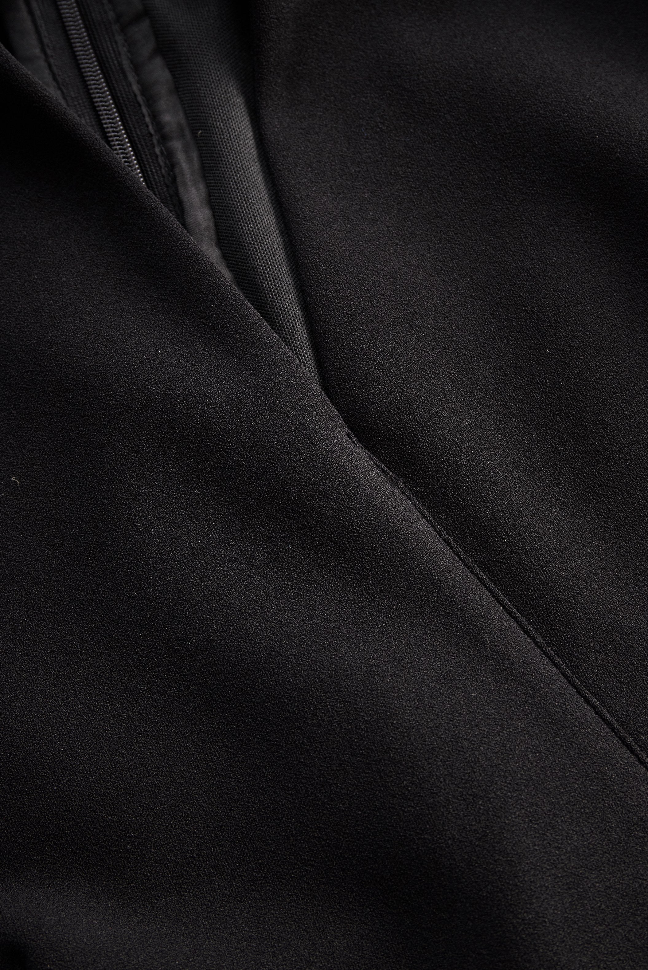 Maja | Damen Midikleid mit Gürteltaille und langen Ärmeln, weiches Strick-Midikleid | Nomadnts | Nomadnts