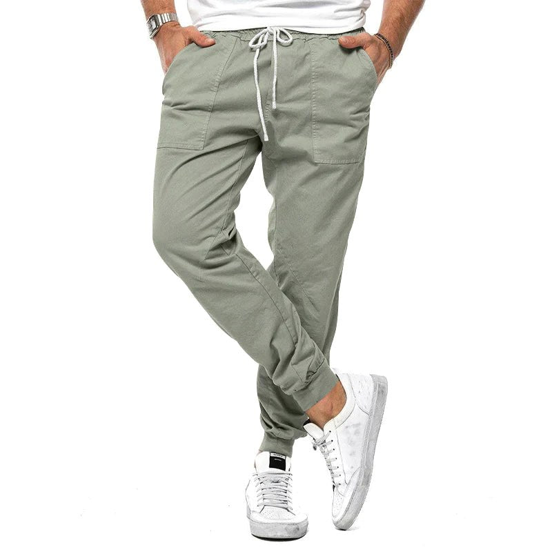 Max | Herren schmal geschnittene Jogginghose, Freizeithose mit Tunnelzug-Bund | Nomadnts | Green
