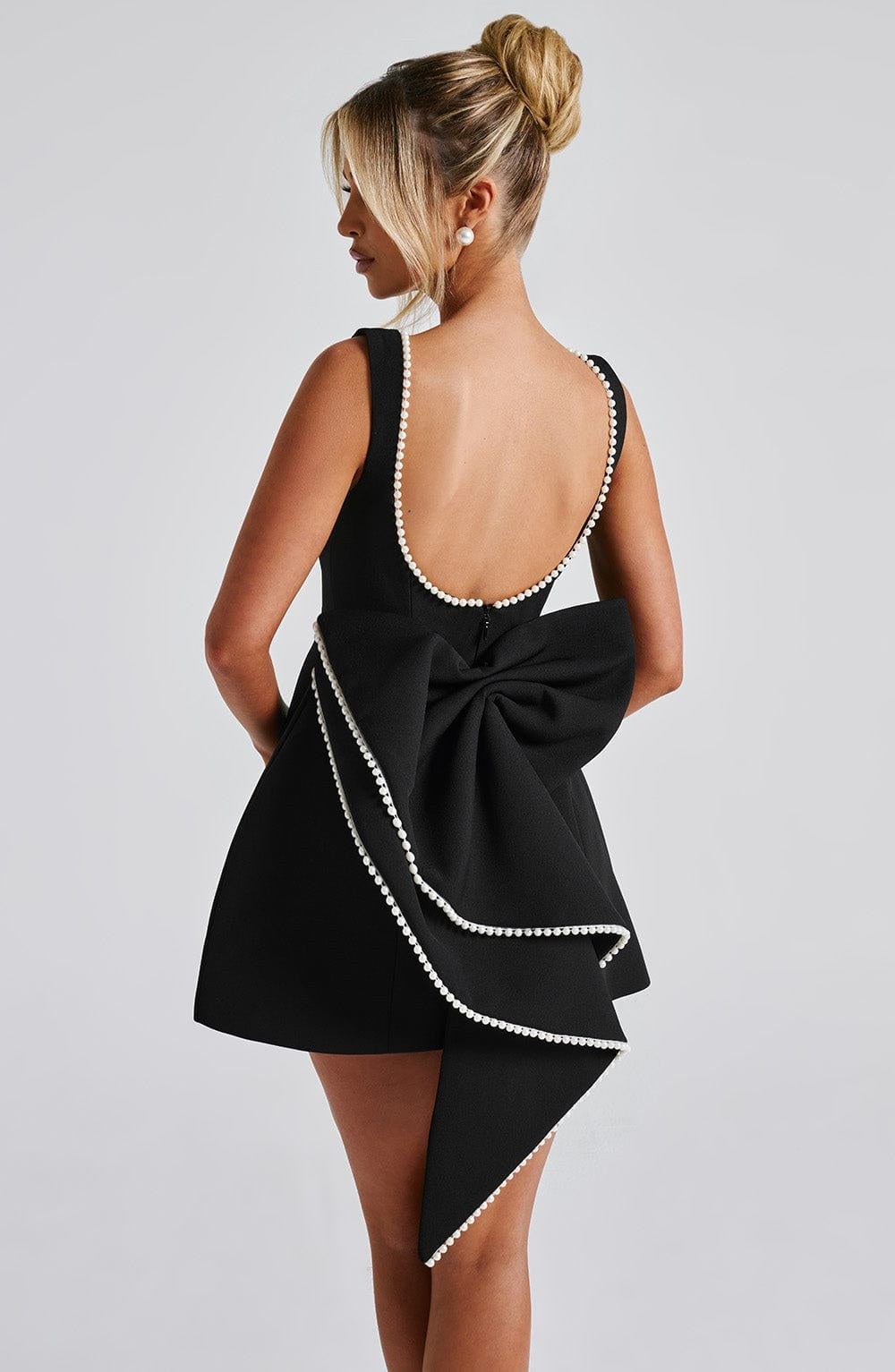 Noemie | Damen A-Linien-Minikleid mit Perlenbesatz, Kleid für Hochzeitsgäste | Nomadnts | Nomadnts