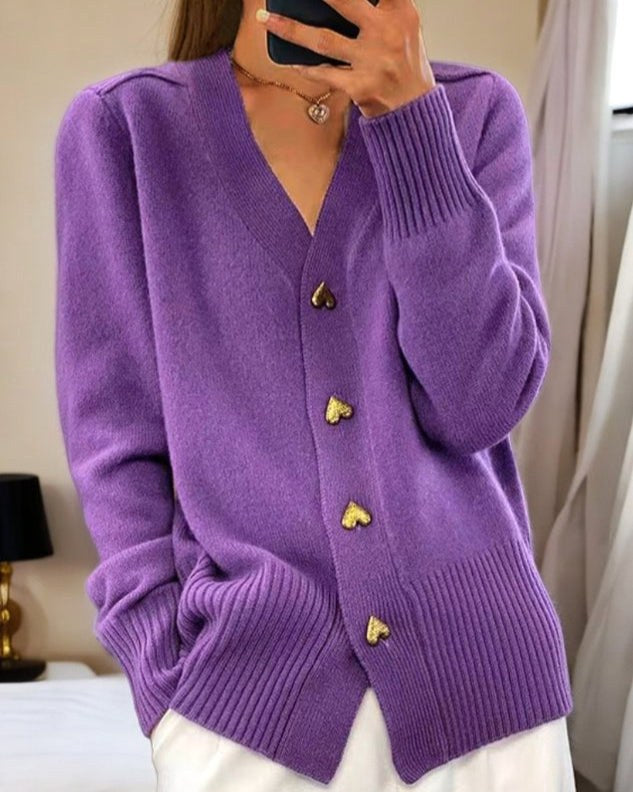 Sylvie | Damen Cardigan mit V-Ausschnitt und Knopfleiste, langärmeliger gerippter Strick-Cardigan | Nomadnts | Violet