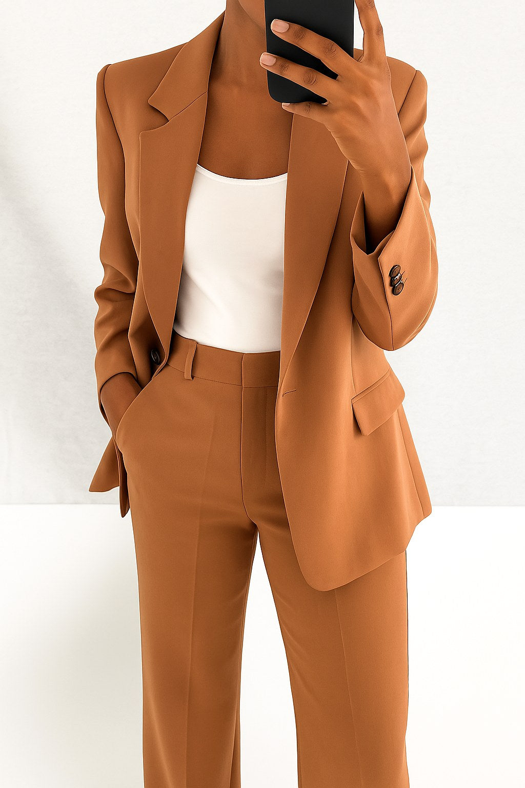 Vivienne | Damen tailliert geschnittenes Blazer- und Hosen-Set | Nomadnts | Nomadnts